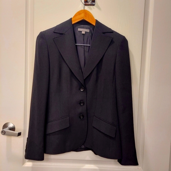 Women’s Ann Taylor 3 button Professional Black Blazer, size 2 - Picture 1 of 8